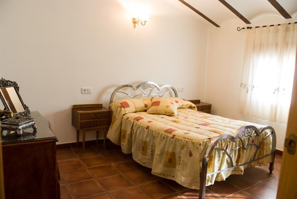 Casa Felix Guest House เซกูรา เดลา เซียร์รา ภายนอก รูปภาพ
