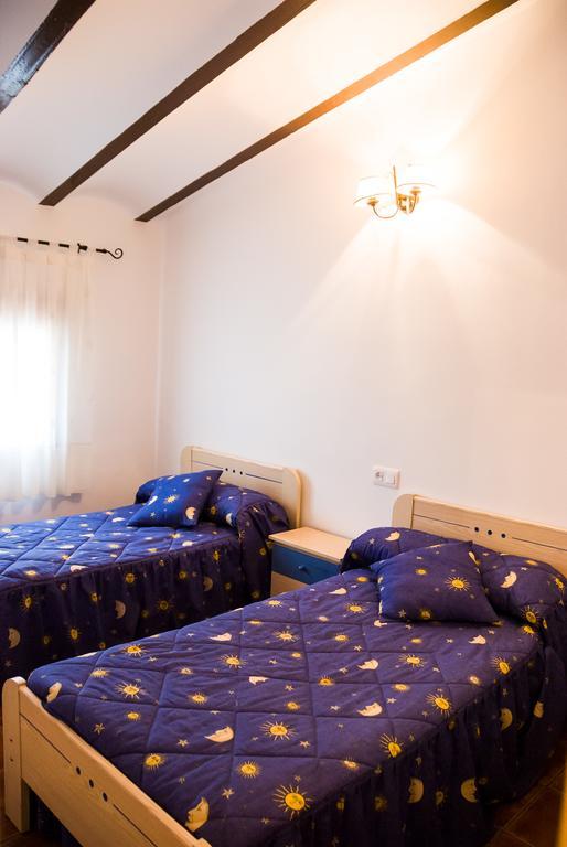 Casa Felix Guest House เซกูรา เดลา เซียร์รา ภายนอก รูปภาพ
